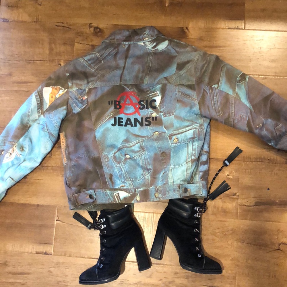 RARE : MOSCHINO Vintage “BASIC” Oversized Bomber